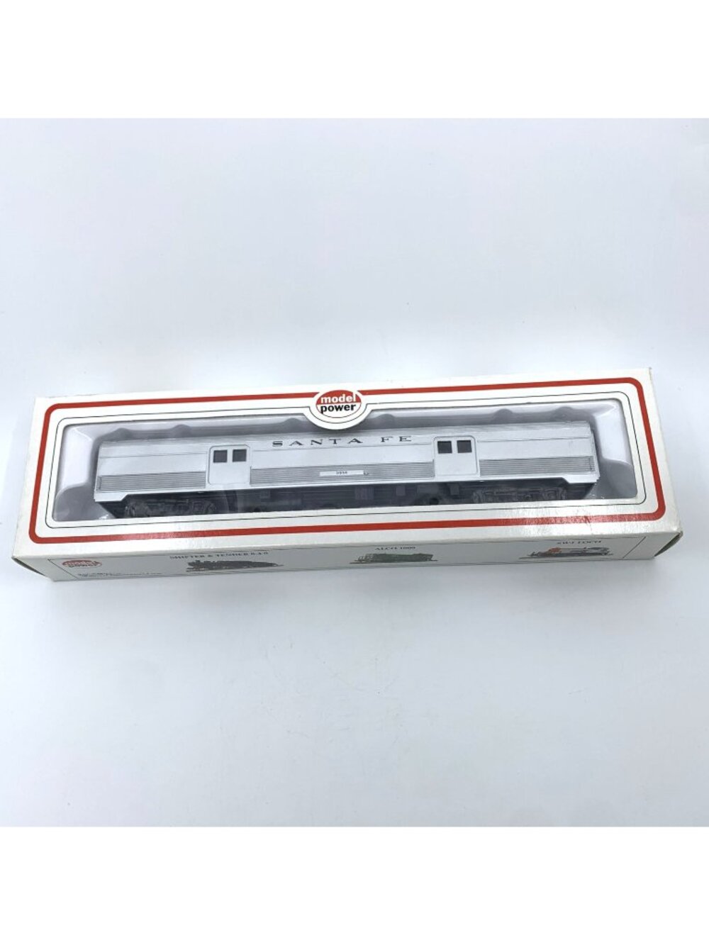 Model Power Budd Series HO Santa Fe 3550 Baggage Car 8861 NOS Metal Wheels Vtg